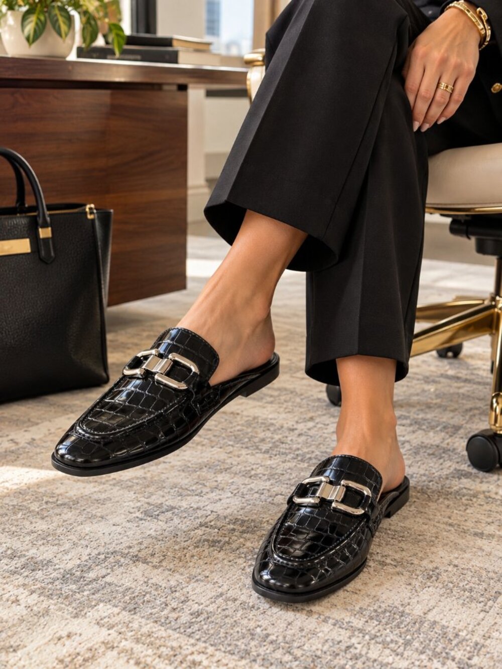 Jeffrey Campbell Moment Black Croco Silver Horsebit Mule Loafers Size 9